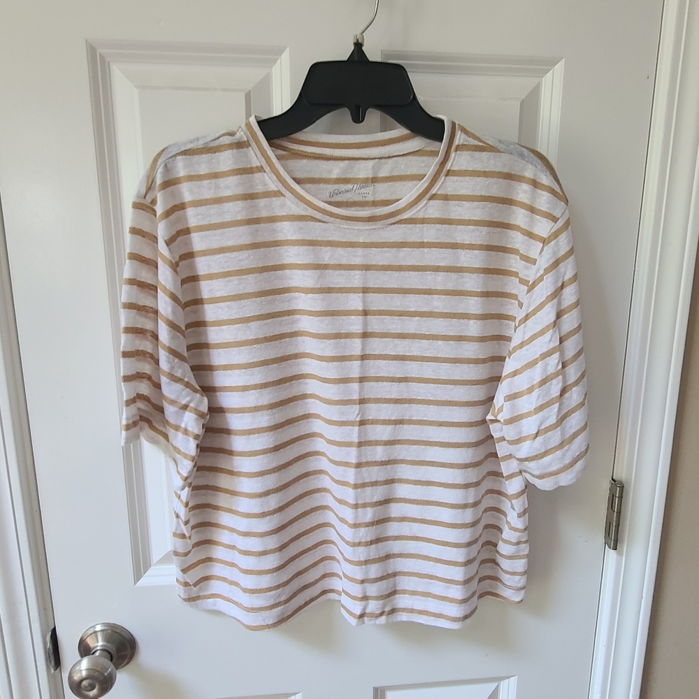 Universal Thread Beige and White Striped Tee Large